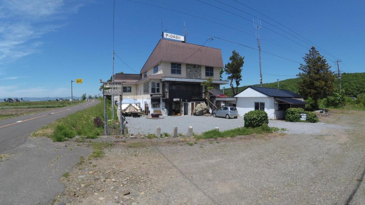P-Dash Garden Backpackers Higashikawa Zewnętrze zdjęcie